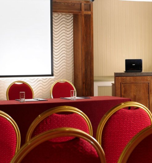 Bridge house hotel tullamore meeting room www.bridgehousehoteltullamore.ie_v2